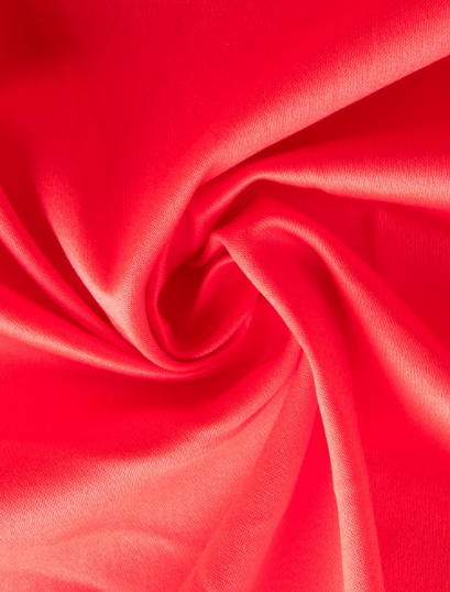 FALDA DE TUBO ROJA PEPLUM Y LAZO