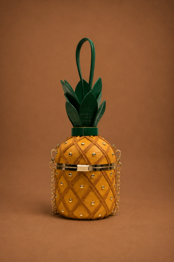 BOLSO PIÑA TACHAS